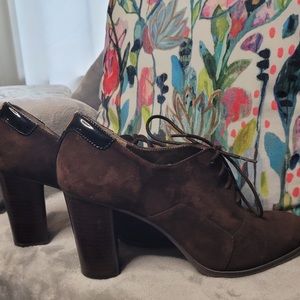 Nine West brown suede boots